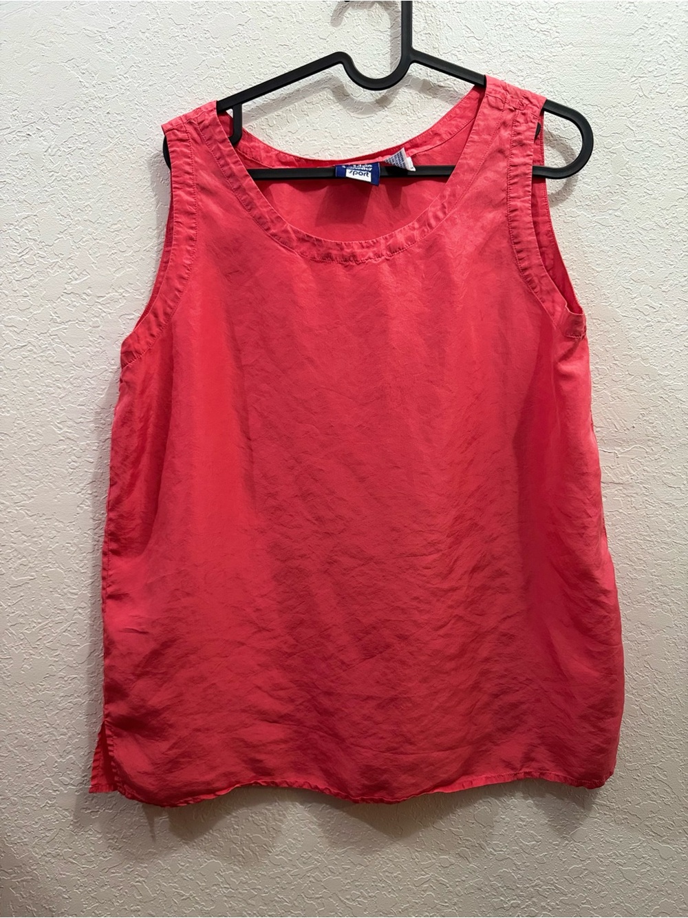 Vintage- Bobbie Brooks- 100% Silk Sleeveless Coral Pink Women's Shell Top
